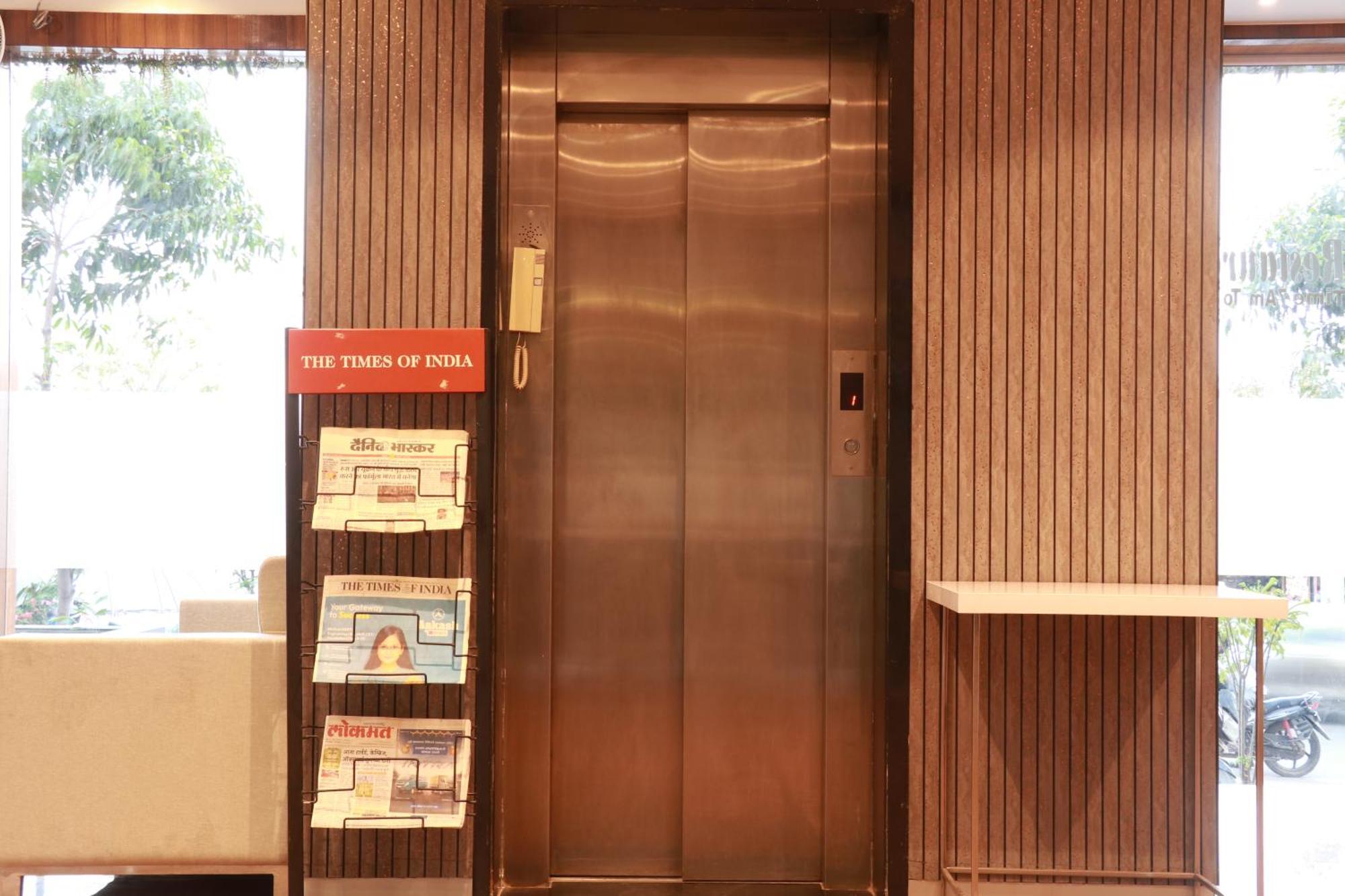 Hotel Yash Executive Evrengabad Dış mekan fotoğraf